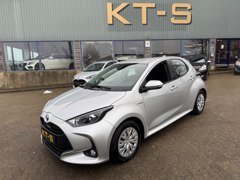Toyota Yaris 1,5 Hybrid H1 e-CVT 5d