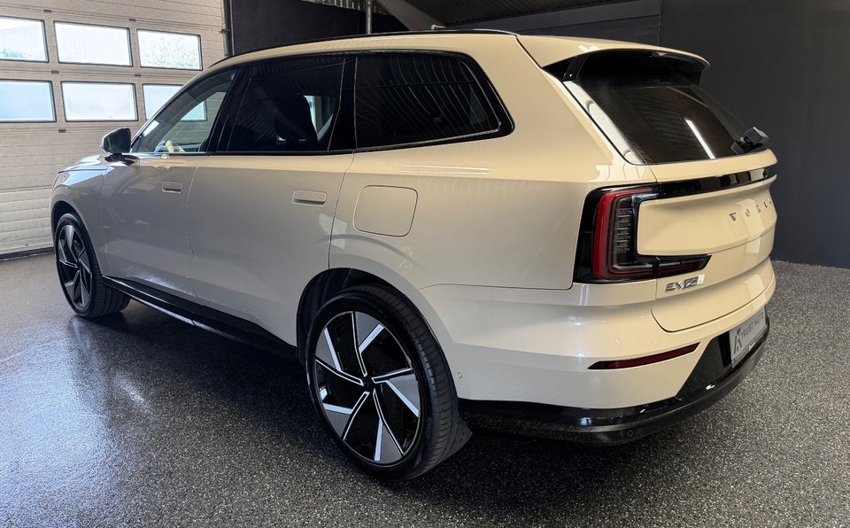 Volvo EX90 Twin Performance Ultra 7prs 5d 2024 — billede 4 af 15