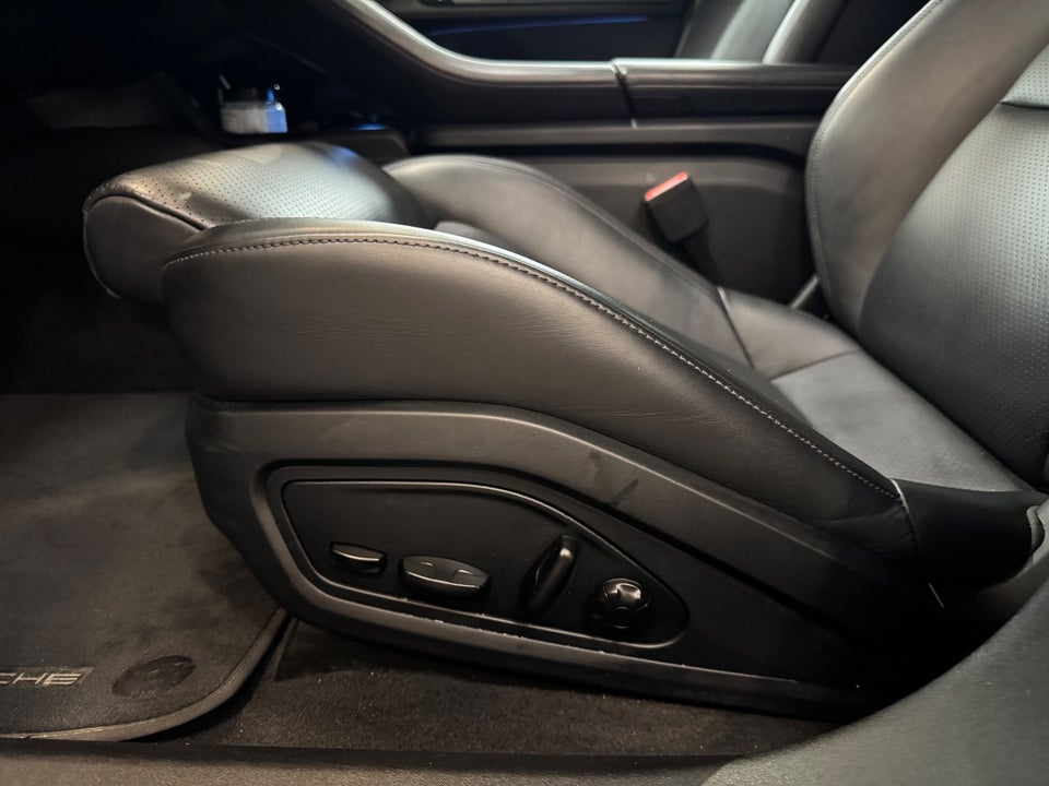 Porsche Taycan 4S Performance+ Cross Turismo 5d