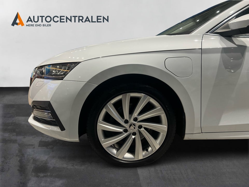 Skoda Octavia 1,4 TSi iV Plus Combi DSG 5d