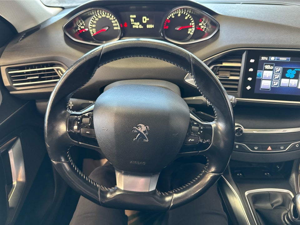 Peugeot 308 1,6 BlueHDi 120 Allure SW Van 5d