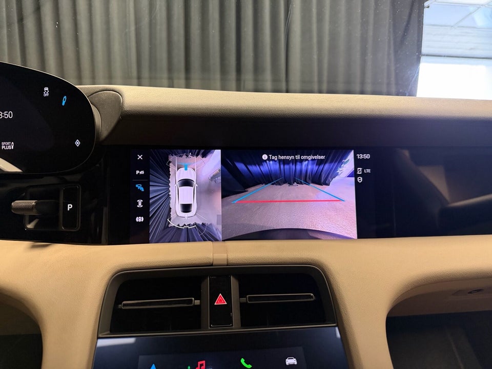 Porsche Taycan 4d