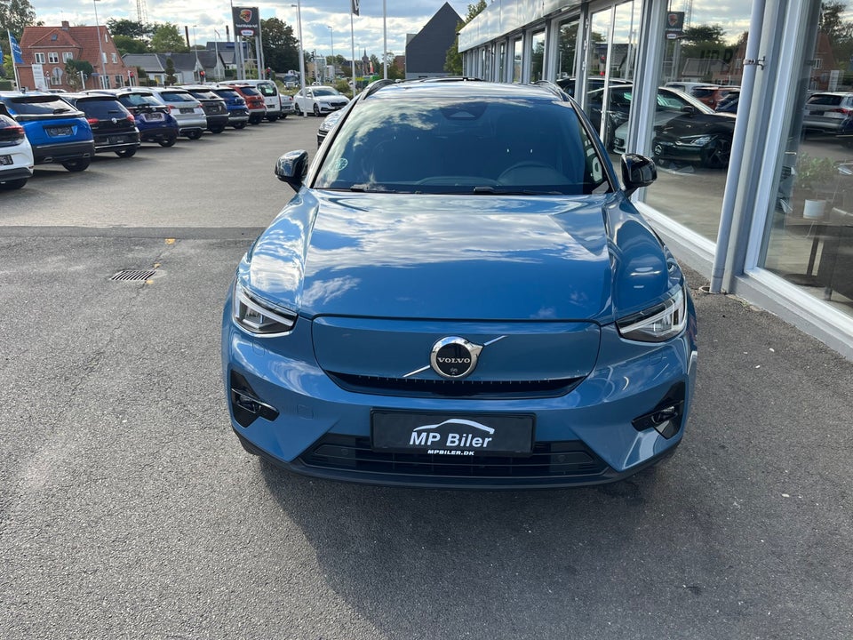 Volvo EX40 Twin Performance Plus 5d