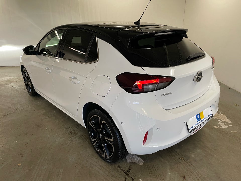 Opel Corsa 1,2 T 100 Elegance Sky 5d