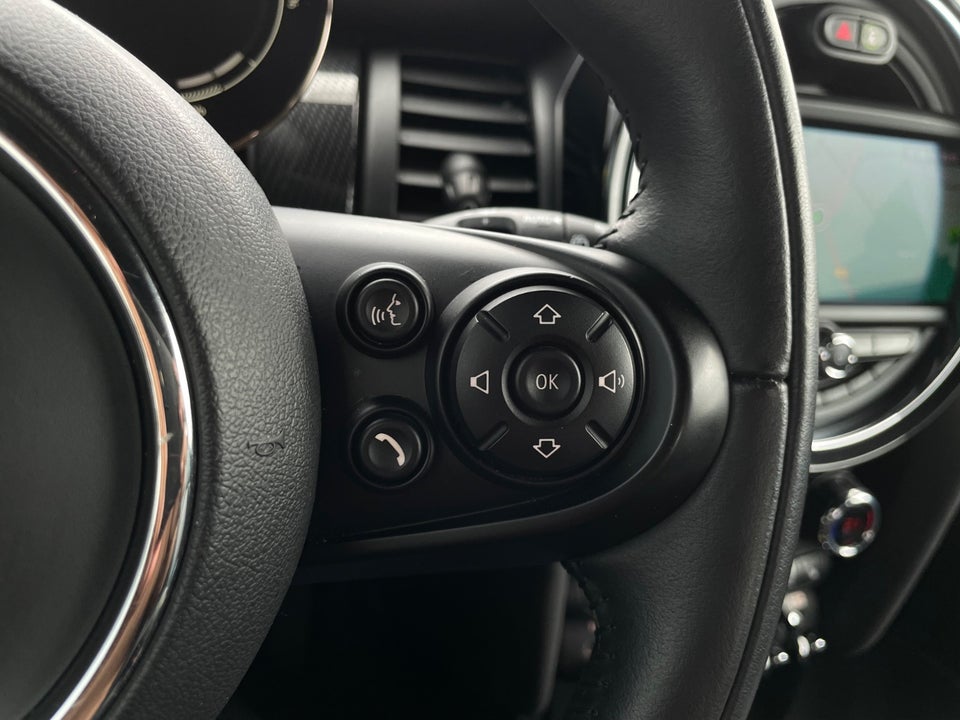 MINI Cooper SE Trim L 3d