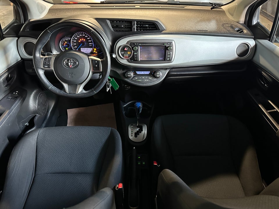 Toyota Yaris 1,5 Hybrid H2 Touch CVT 5d