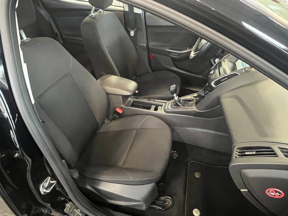 Ford Focus 1,0 SCTi 125 Business stc. 5d