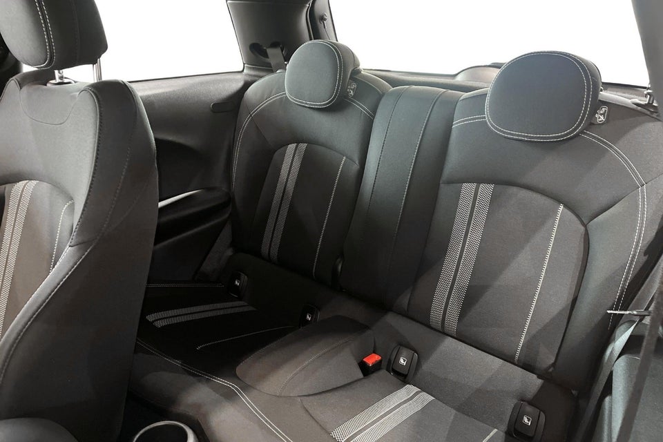 MINI Cooper SE Classic Trim 3d