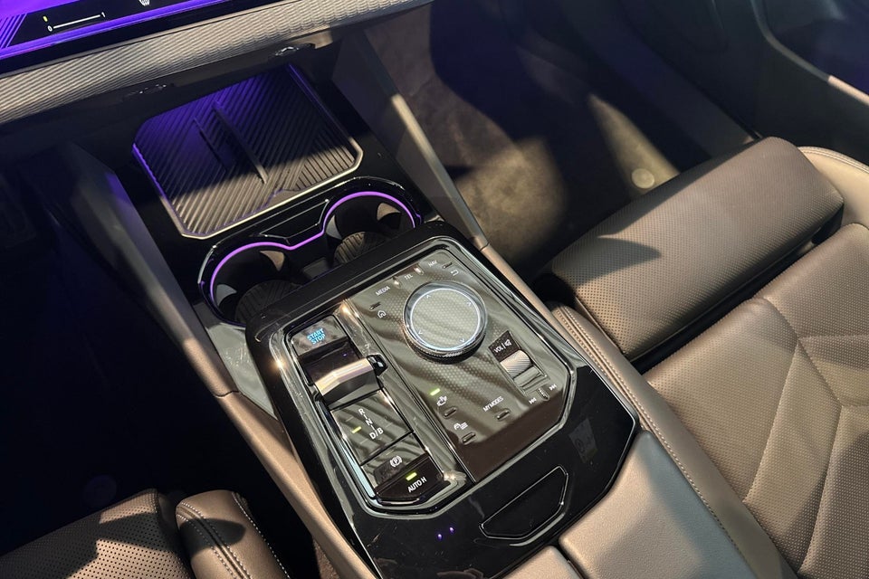 BMW i5 eDrive40 Fully Charged M-Sport 4d