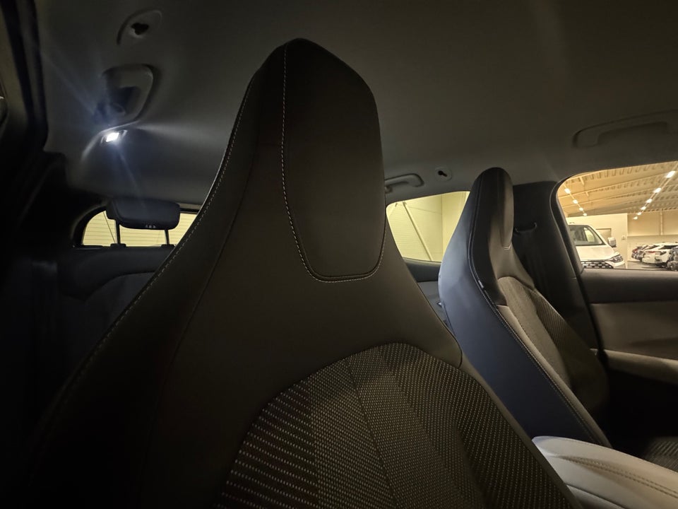 Ford Explorer 82 Select Extended Range 5d