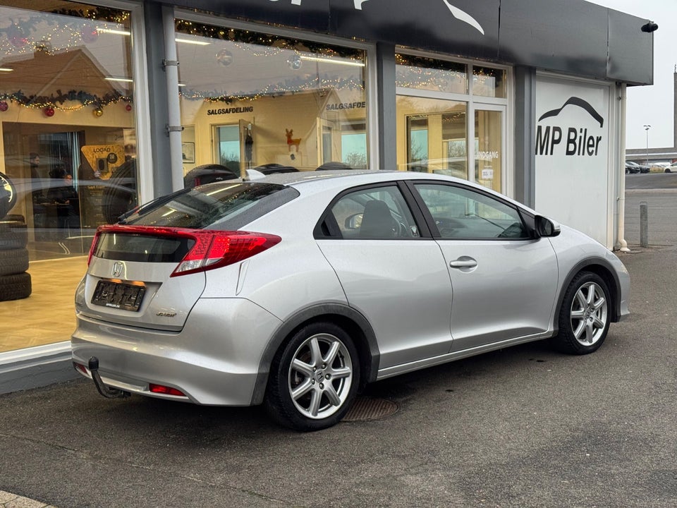 Honda Civic 1,6 i-DTEC Sport 5d