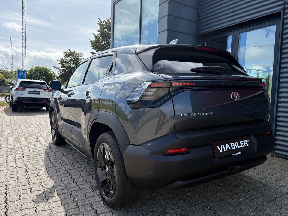 Toyota Urban Cruiser 61 Active 5d