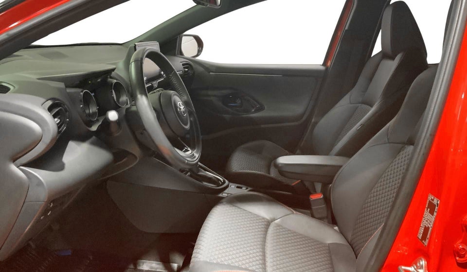 Toyota Yaris 1,5 Hybrid H3 Premier Edition e-CVT 5d