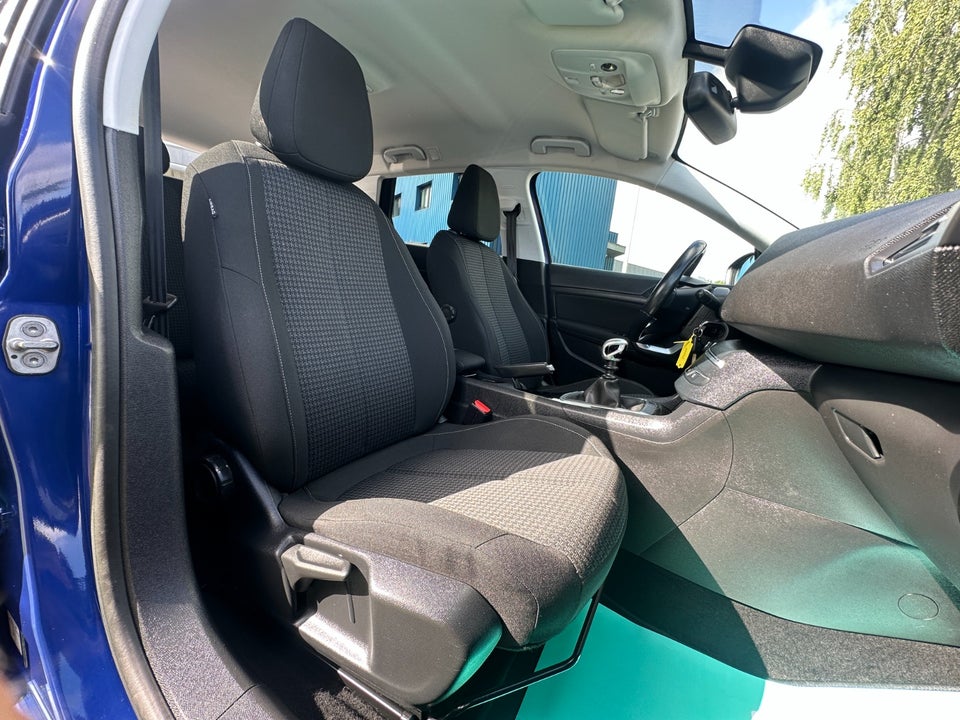 Peugeot 308 1,2 e-THP 130 Selection Sky SW 5d