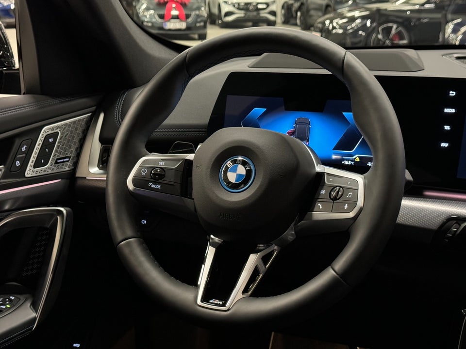 BMW iX1 eDrive20 M-Sport 5d