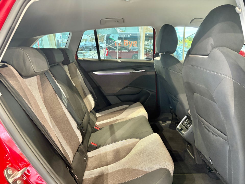 Skoda Enyaq 80 iV Design Selection 5d