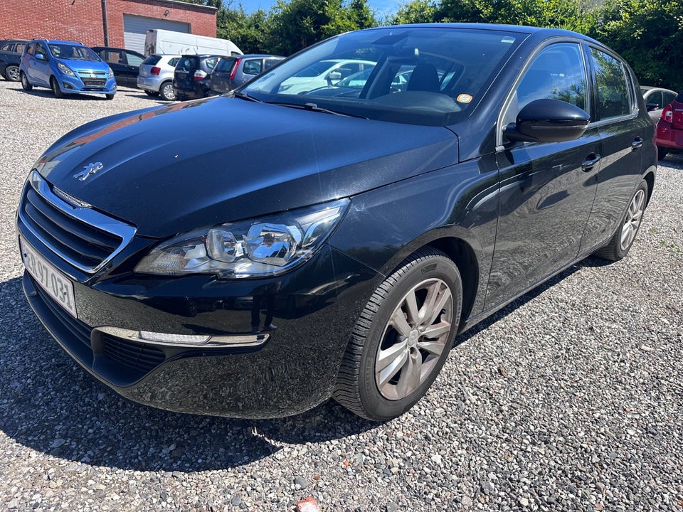 Peugeot 308 1,2 e-THP 130 Active 5d