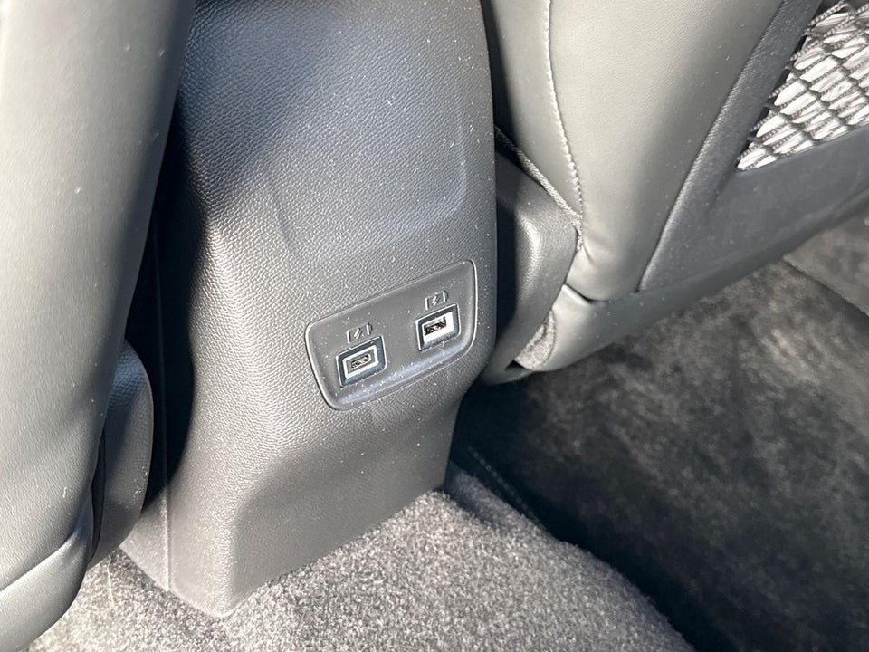 Peugeot e-2008 54 GT 5d