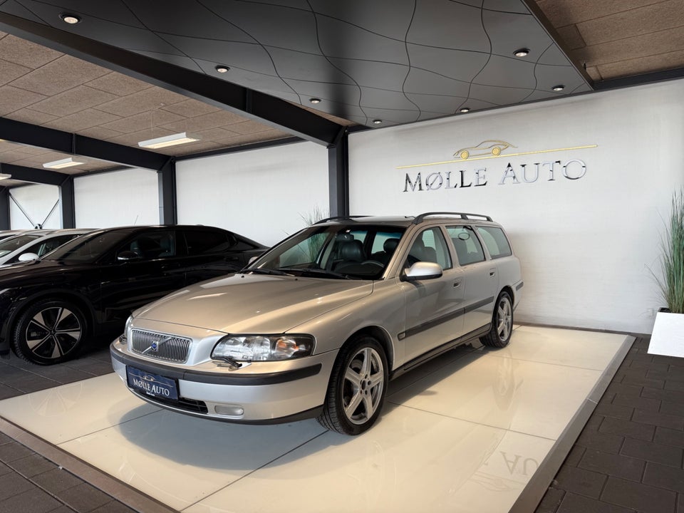 Volvo V70 2,4 T 5d