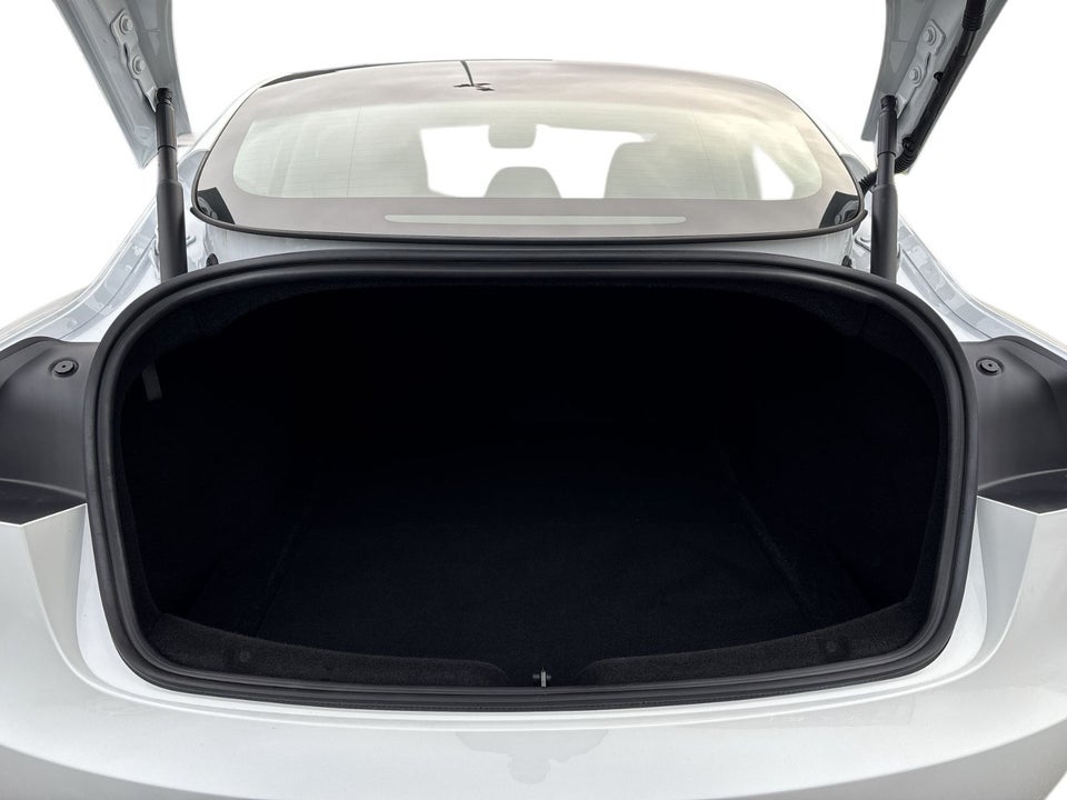 Tesla Model 3 RWD 4d