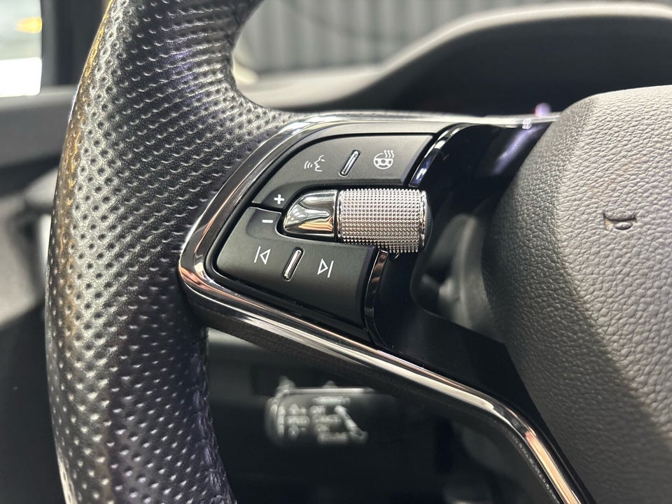 Skoda Enyaq 80 iV Loft 5d