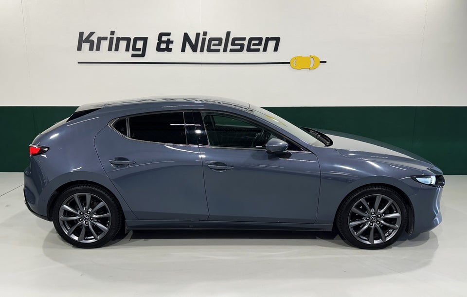 Mazda 3 2,0 SkyActiv-G 122 Cosmo aut. 5d