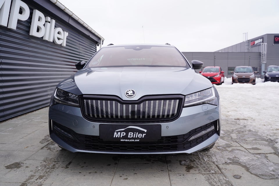 Skoda Superb 1,4 TSi iV Sportline Combi DSG 5d