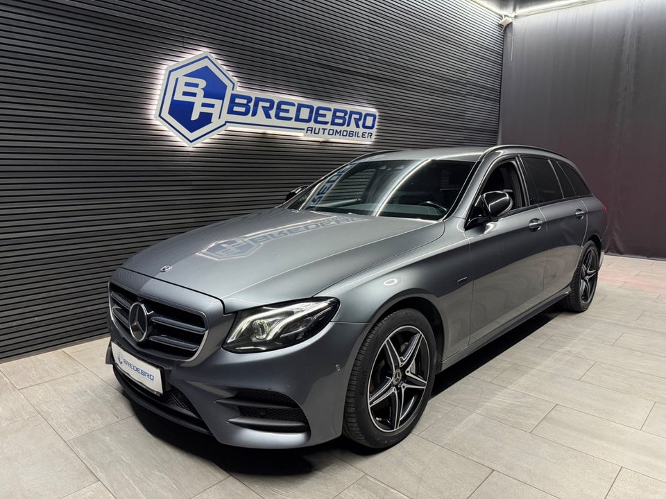 Mercedes E300 de 2,0 AMG Line Night Edition stc. aut. 5d
