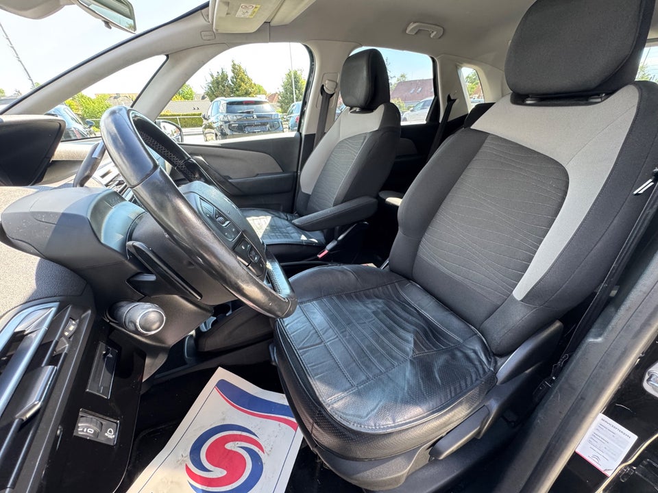 Citroën C4 Picasso 1,6 e-HDi 115 Intensive ETG6 5d