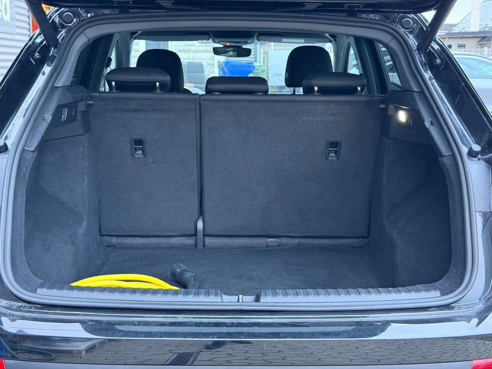 Audi Q4 e-tron 40  5d