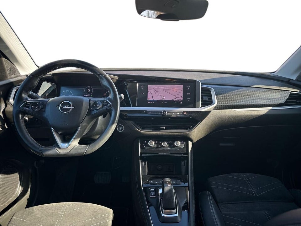 Opel Grandland 1,6 Hybrid Ultimate Sport Pack aut. 5d