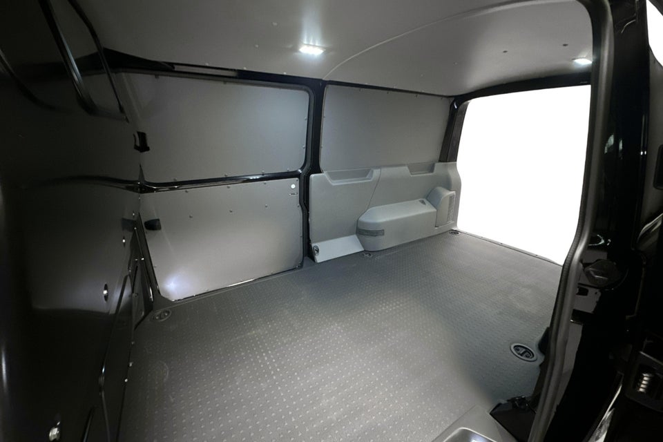 VW Transporter 2,0 TDi 150 Kassevogn DSG lang