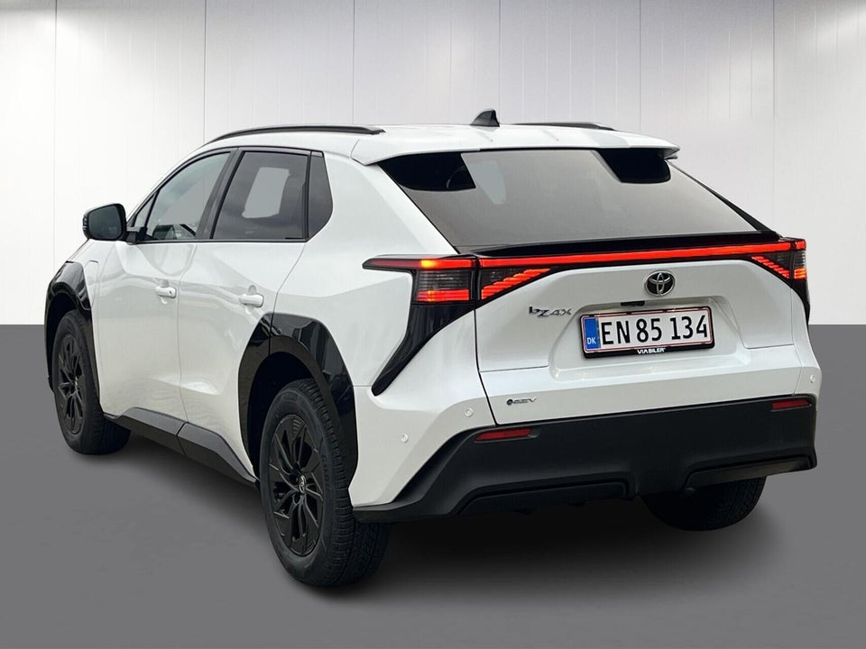 Toyota bZ4X 73 Executive 5d