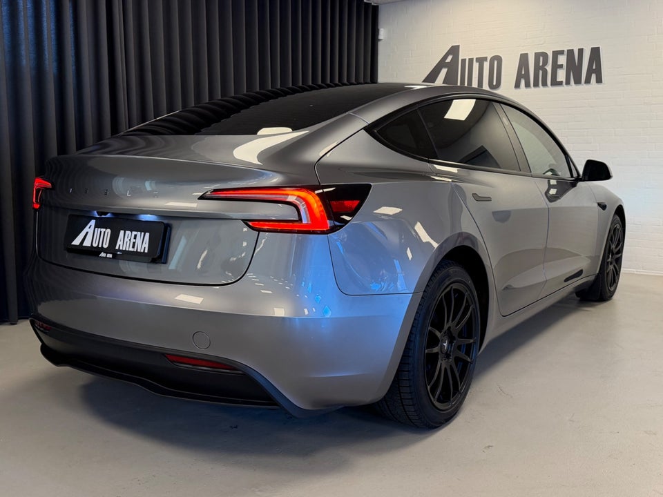 Tesla Model 3 RWD 4d