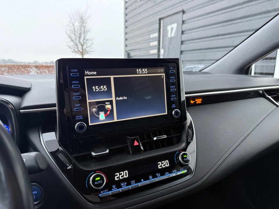 Suzuki Swace 1,8 HEV Exclusive White stc. e-CVT 5d