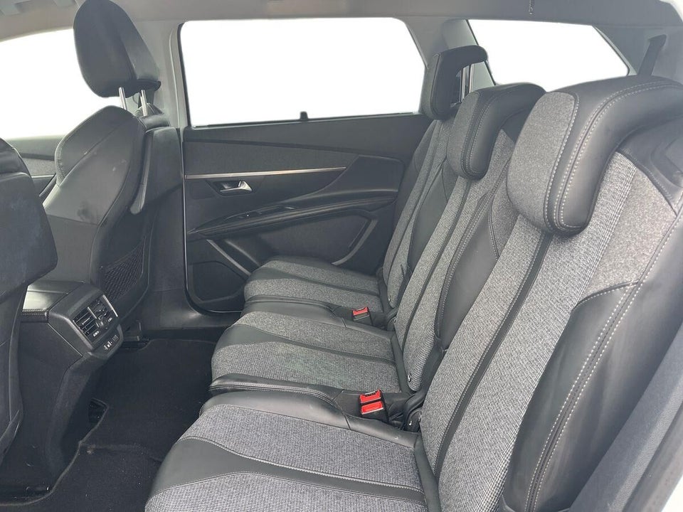 Peugeot 5008 1,2 e-THP 130 Allure EAT6 7prs 5d
