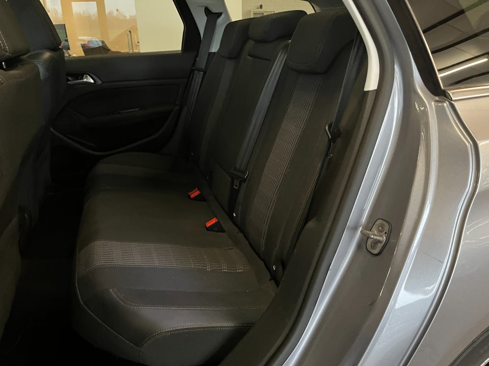 Peugeot 308 1,6 BlueHDi 120 Allure Sky SW 5d