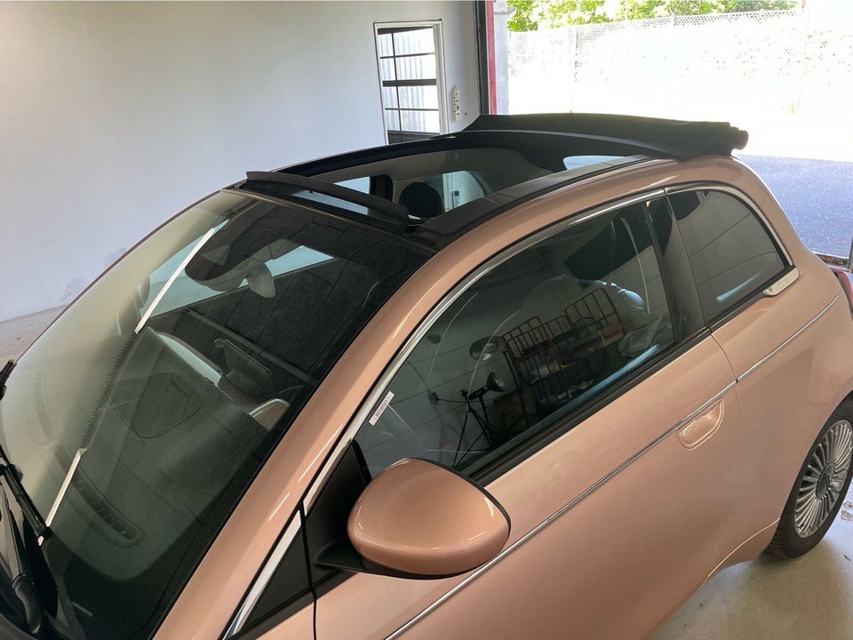 Fiat 500e 42 Lusso Cabrio 2d