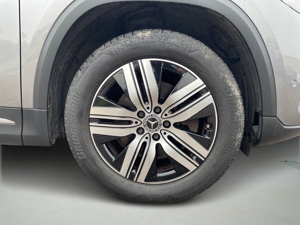 Mercedes EQA300 4Matic 5d