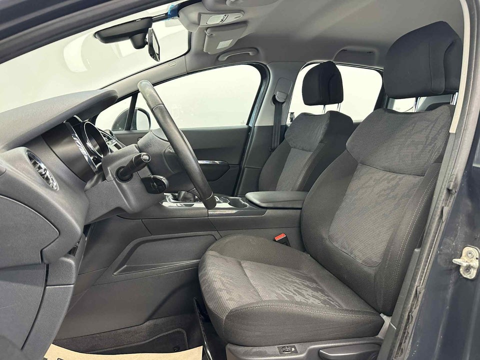 Peugeot 3008 1,6 HDi 110 Premium 5d