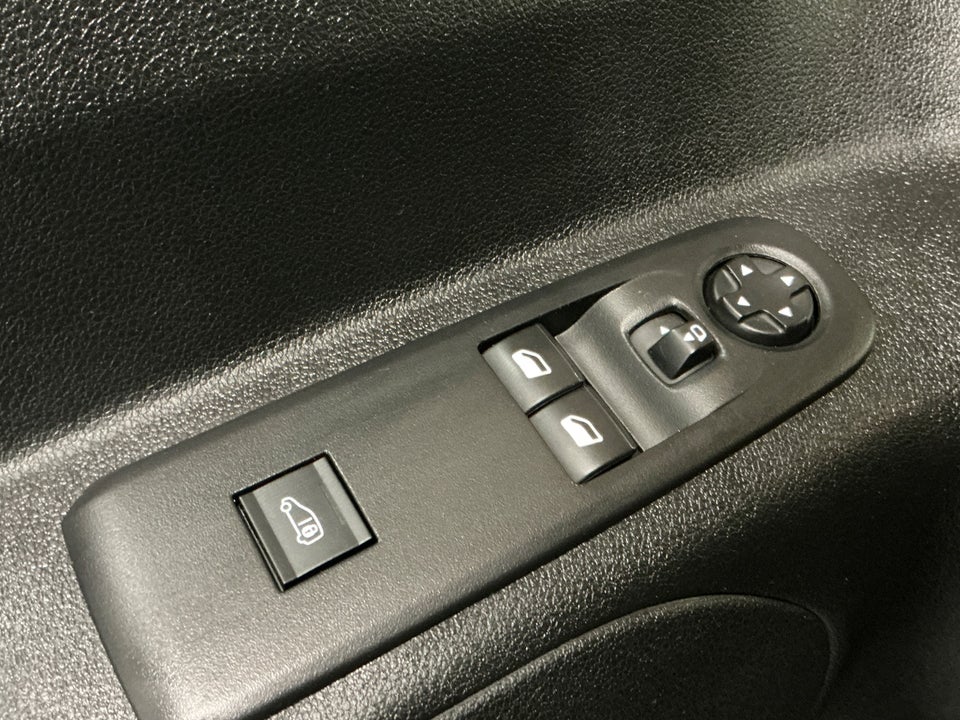 Peugeot Partner 1,5 BlueHDi 130 L2V2 Plus EAT8 Van