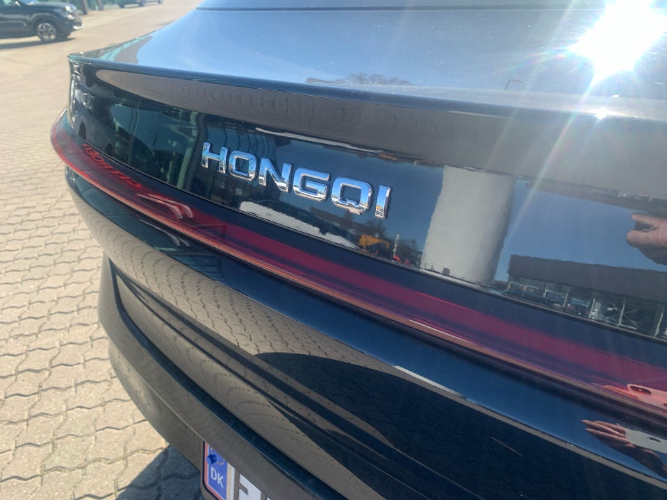 Hongqi EH7 111 Exclusive 4d