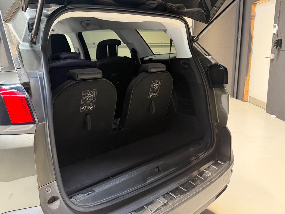 Peugeot 5008 1,6 BlueHDi 120 Allure 7prs 5d