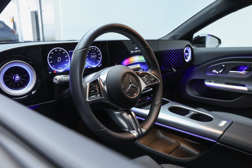 Mercedes CLA250+ EQ Progressive 4d