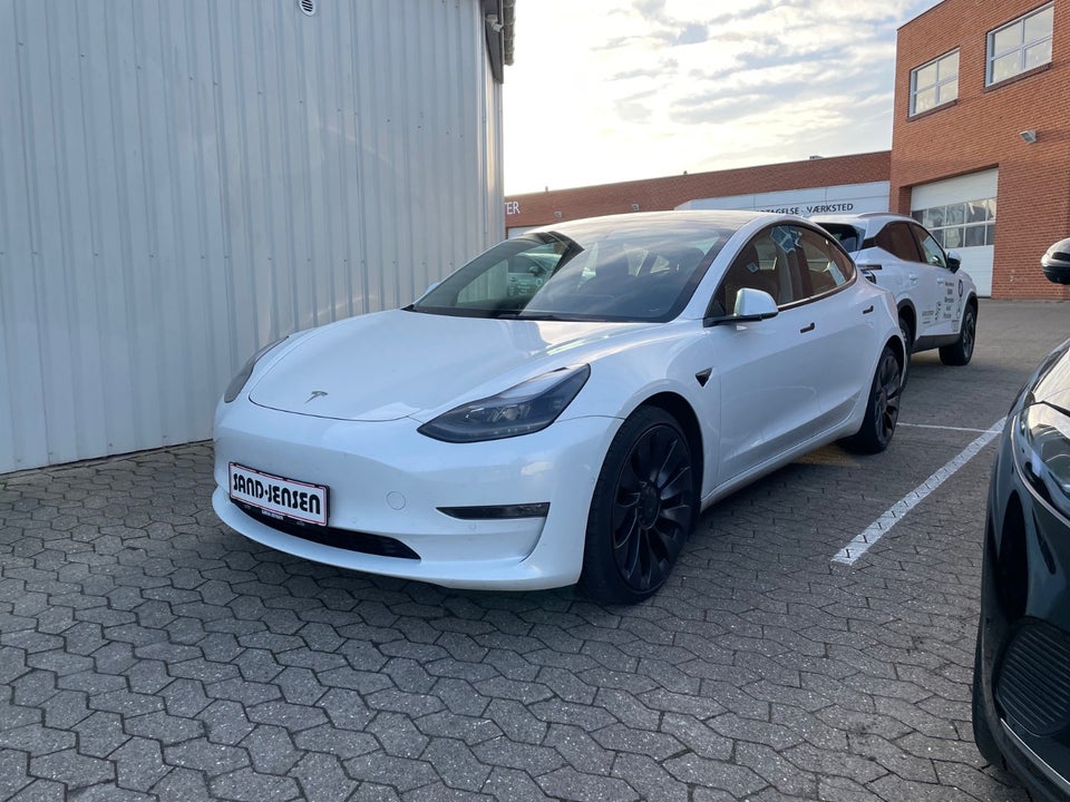 Tesla Model 3 Performance AWD 4d