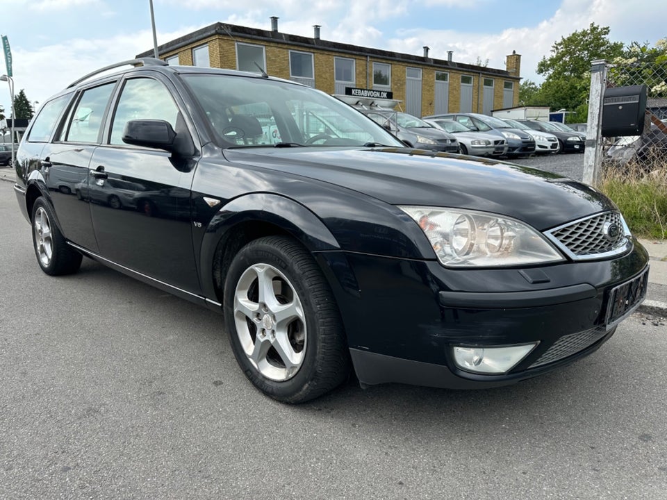 Ford Mondeo 2,5 V6 170 Ghia stc. 5d