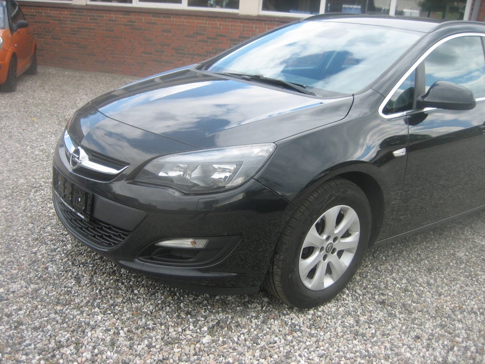 Opel Astra 1,4 T 140 Enjoy Sports Tourer 5d