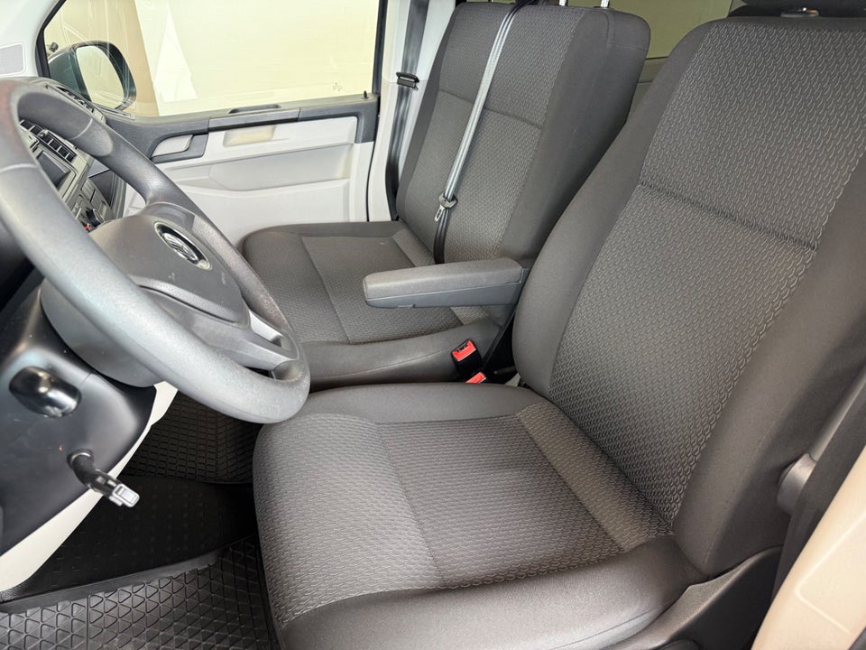 VW Caravelle 2,0 TDi 102 Comfortline lang