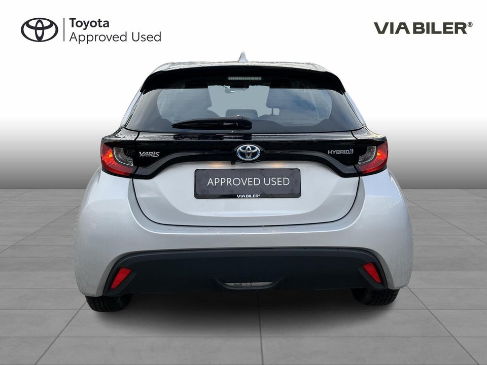 Toyota Yaris 1,5 Hybrid H3 e-CVT 5d