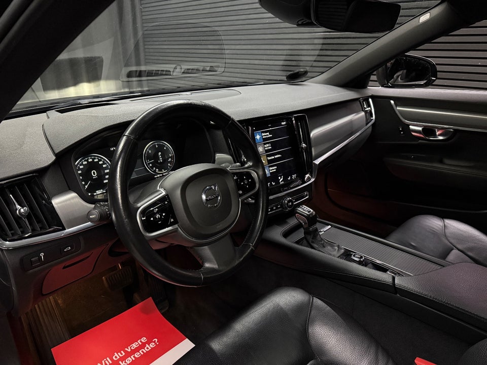 Volvo V90 2,0 D4 190 Momentum aut. 5d